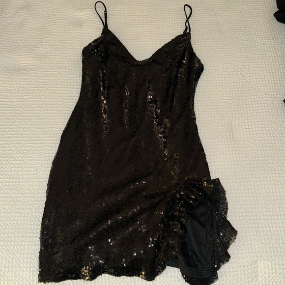 Lucy in the Sky Black Sequin V-Neck Dress (never worn) - Picture 3 of 7